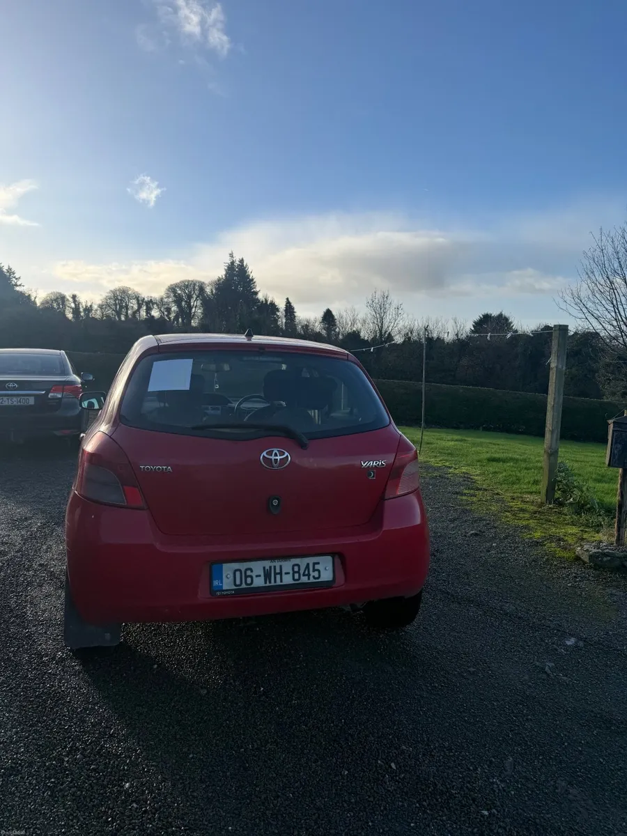 Toyota Yaris 2006 - Image 3