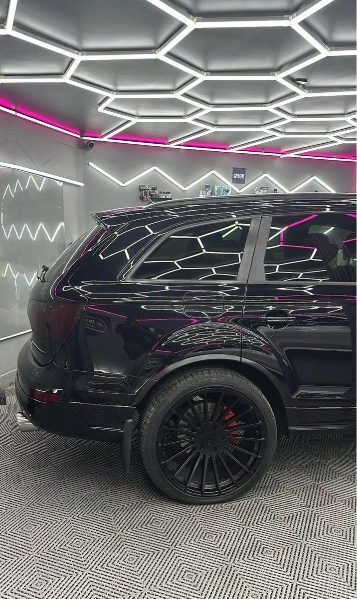 Audi Q7 - Image 3