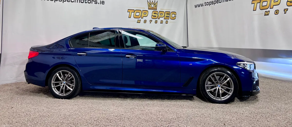 BMW 5-Series 2018 - Image 4
