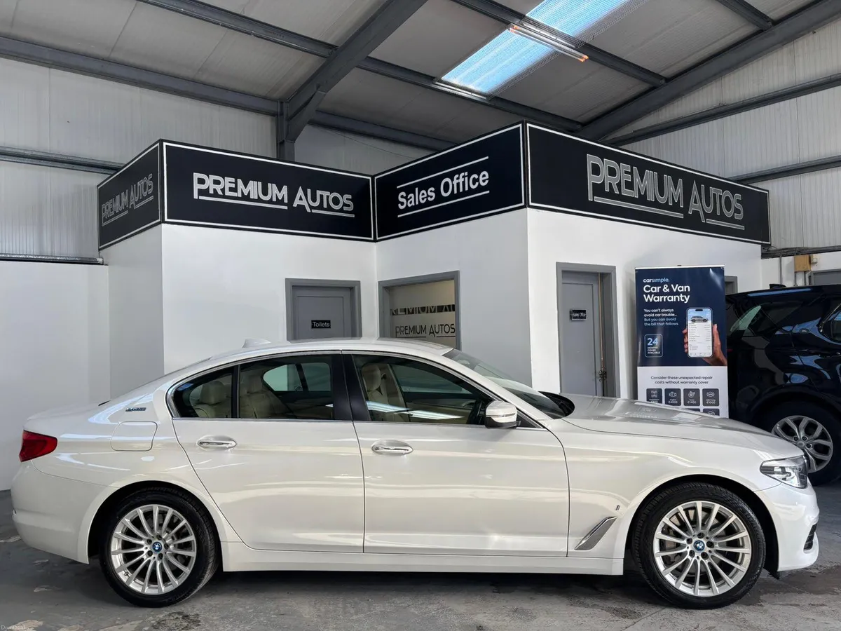 BMW 5-Series 2018  530E. SE - Image 2