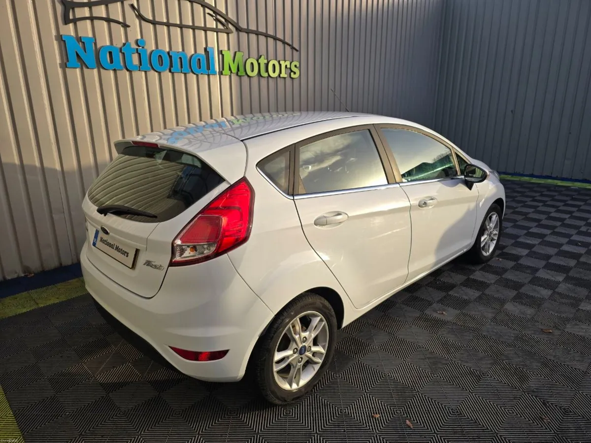 2014 Ford Fiesta 1.0 Petrol ZETEC - Image 3