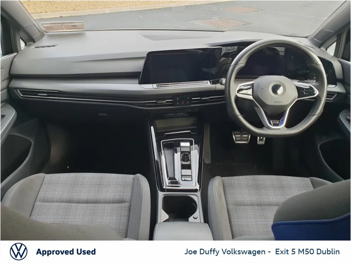 Volkswagen Golf GTE 1.4TSI PHEV 245HP - Image 3