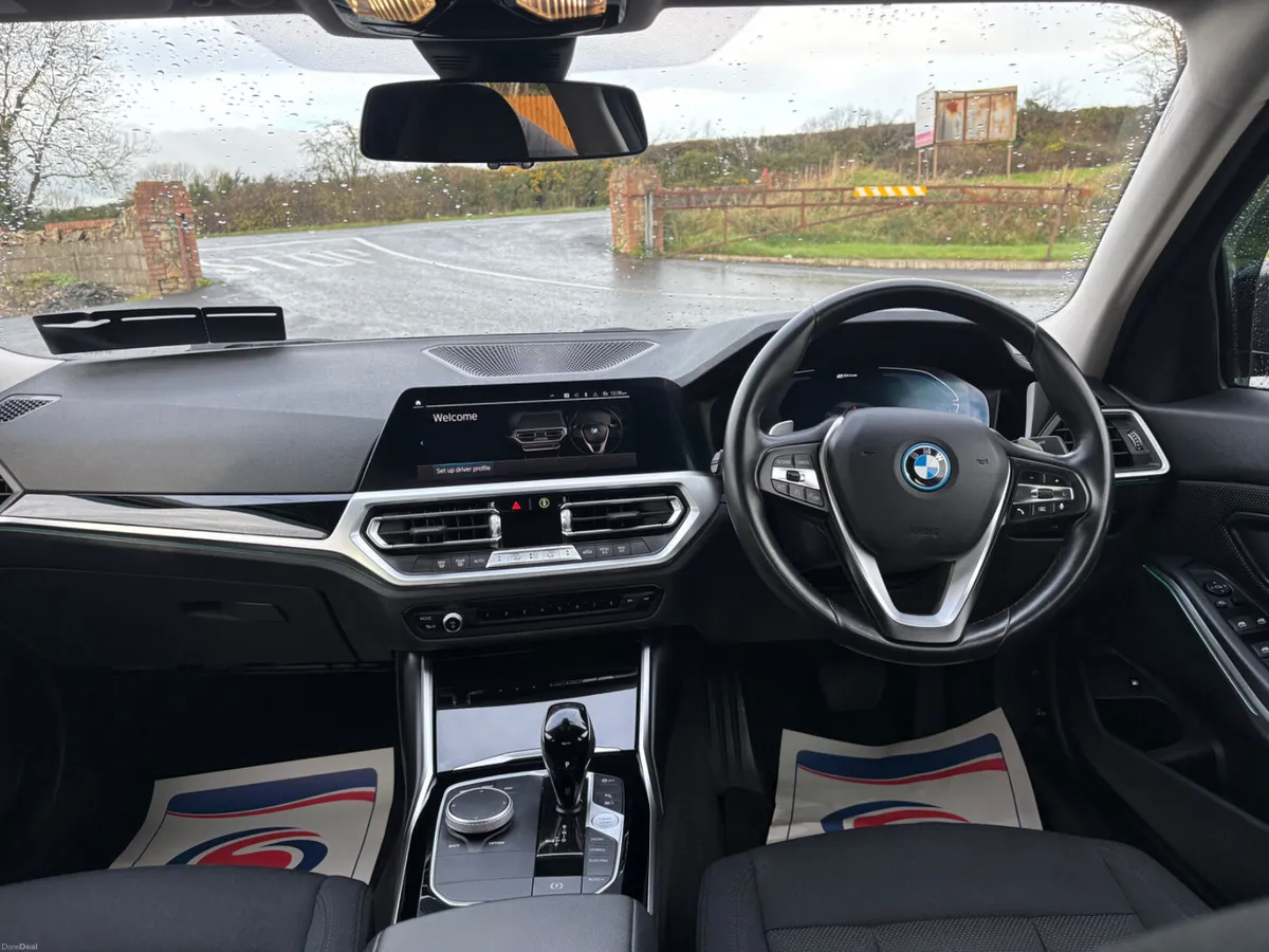 22 BMW 3-Series 330E Plug in Hybrid - Image 4