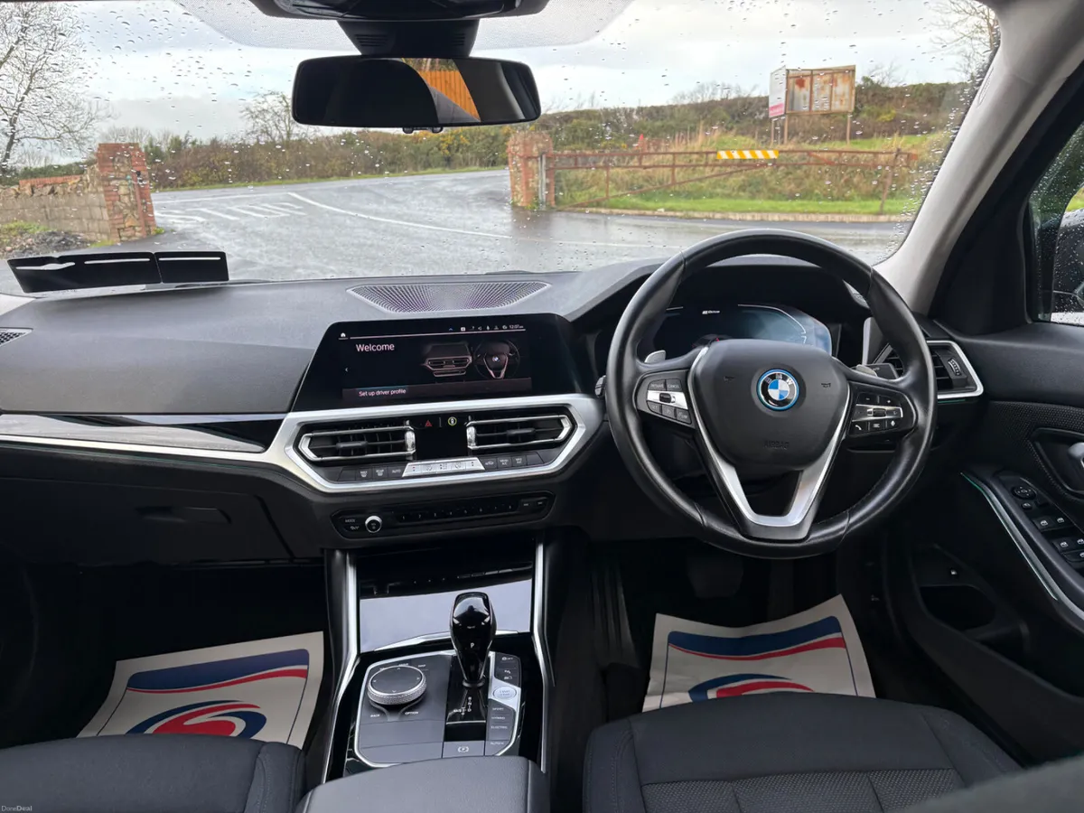 22 BMW 3-Series 330E Plug in Hybrid - Image 3