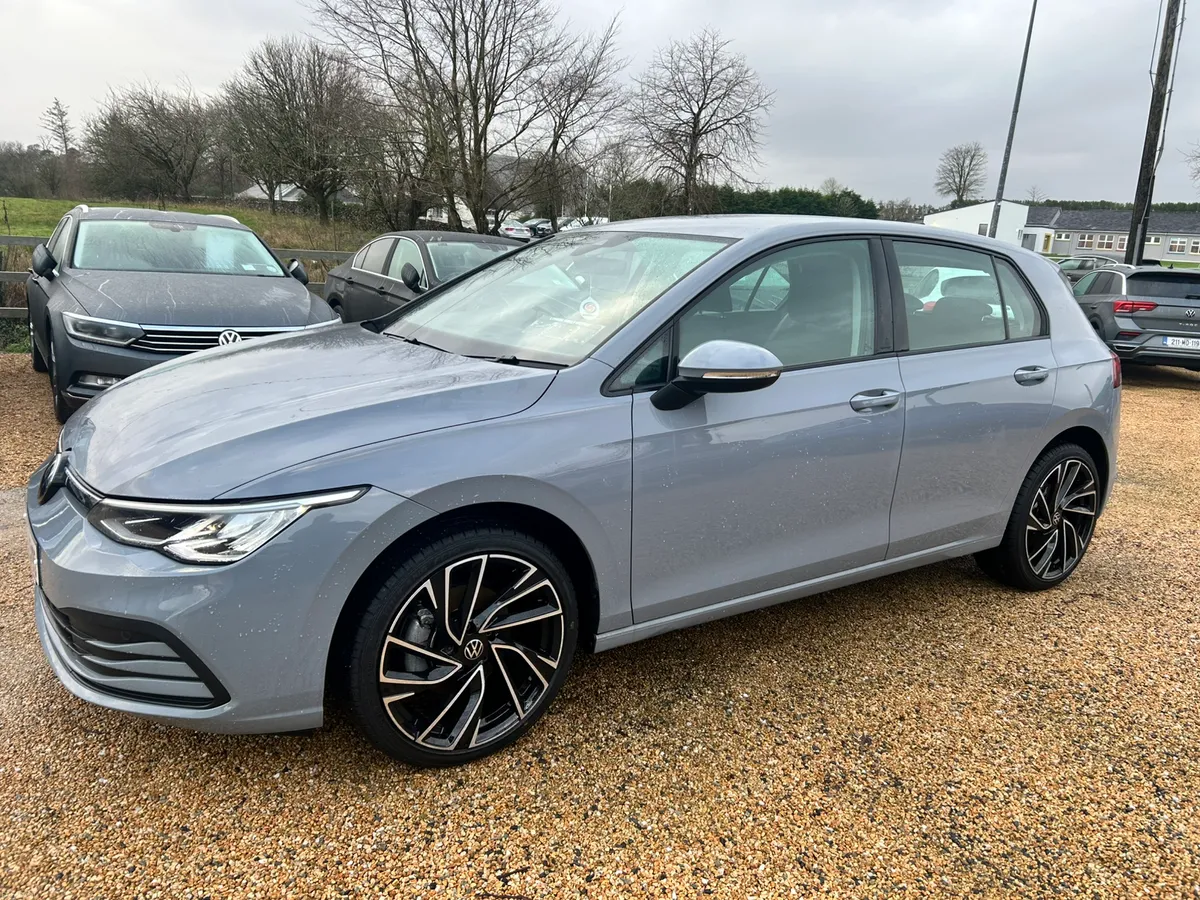 Volkswagen Golf life 2.0 TDI 115ps - Image 3