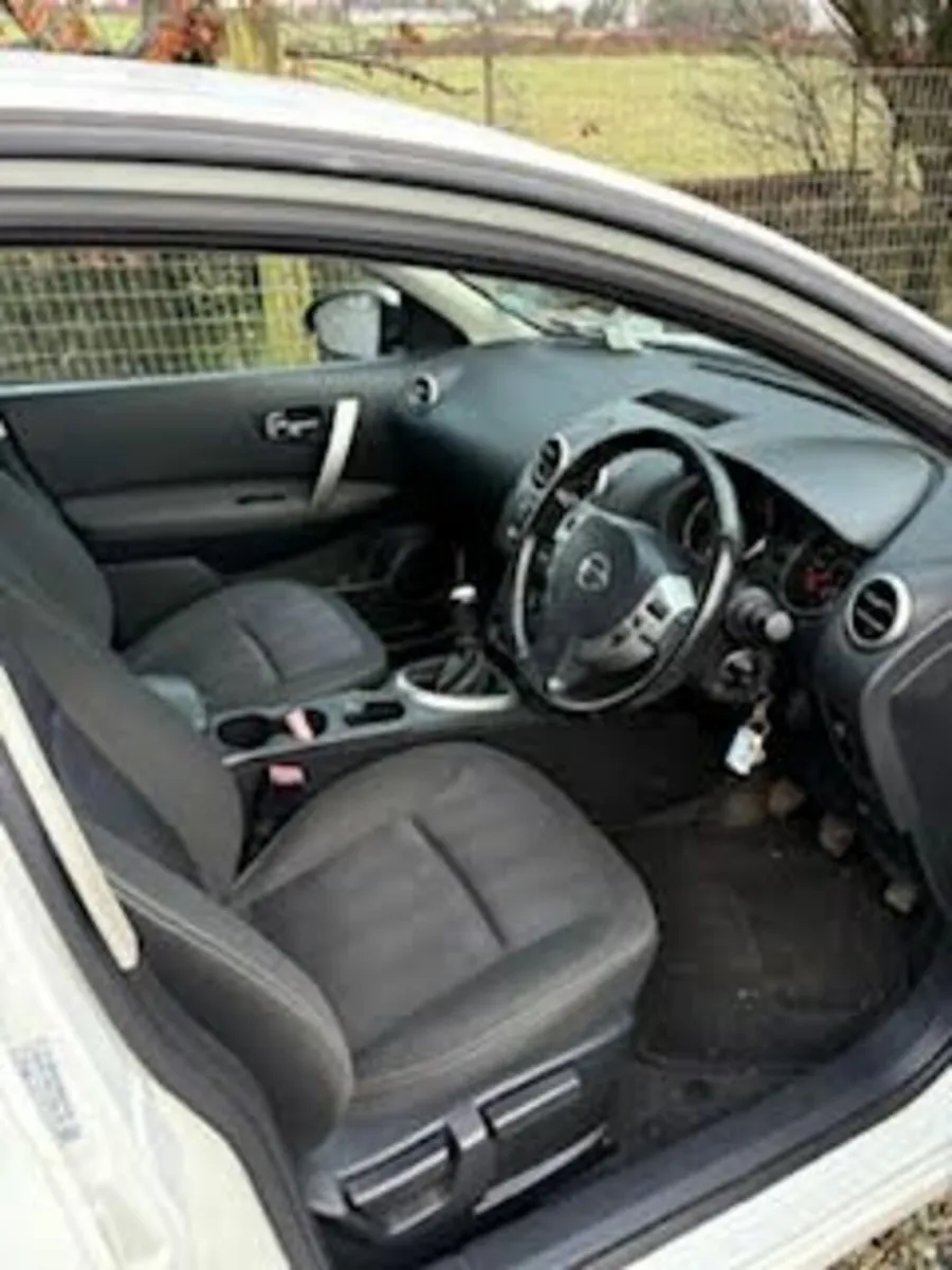 Nissan Qashqai 2012 - Image 2