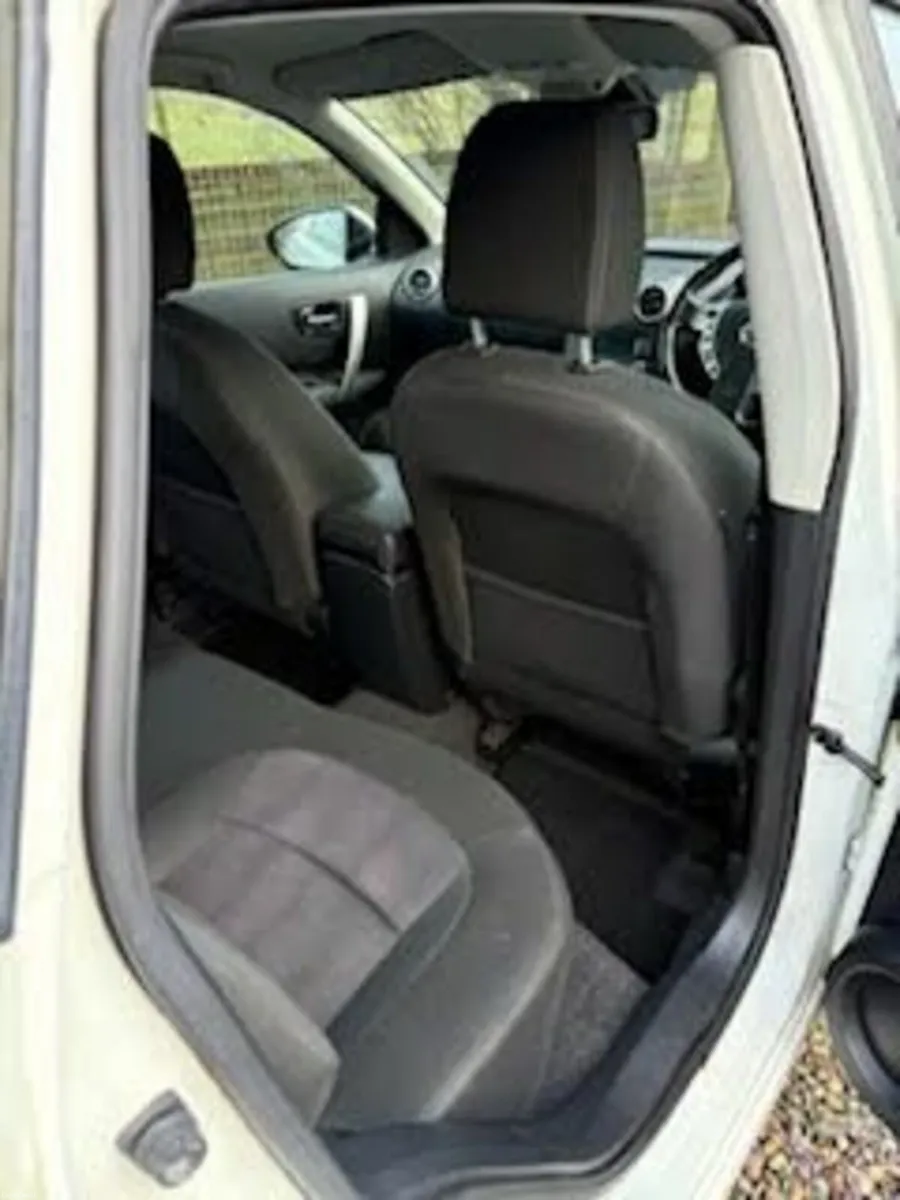 Nissan Qashqai 2012 - Image 4