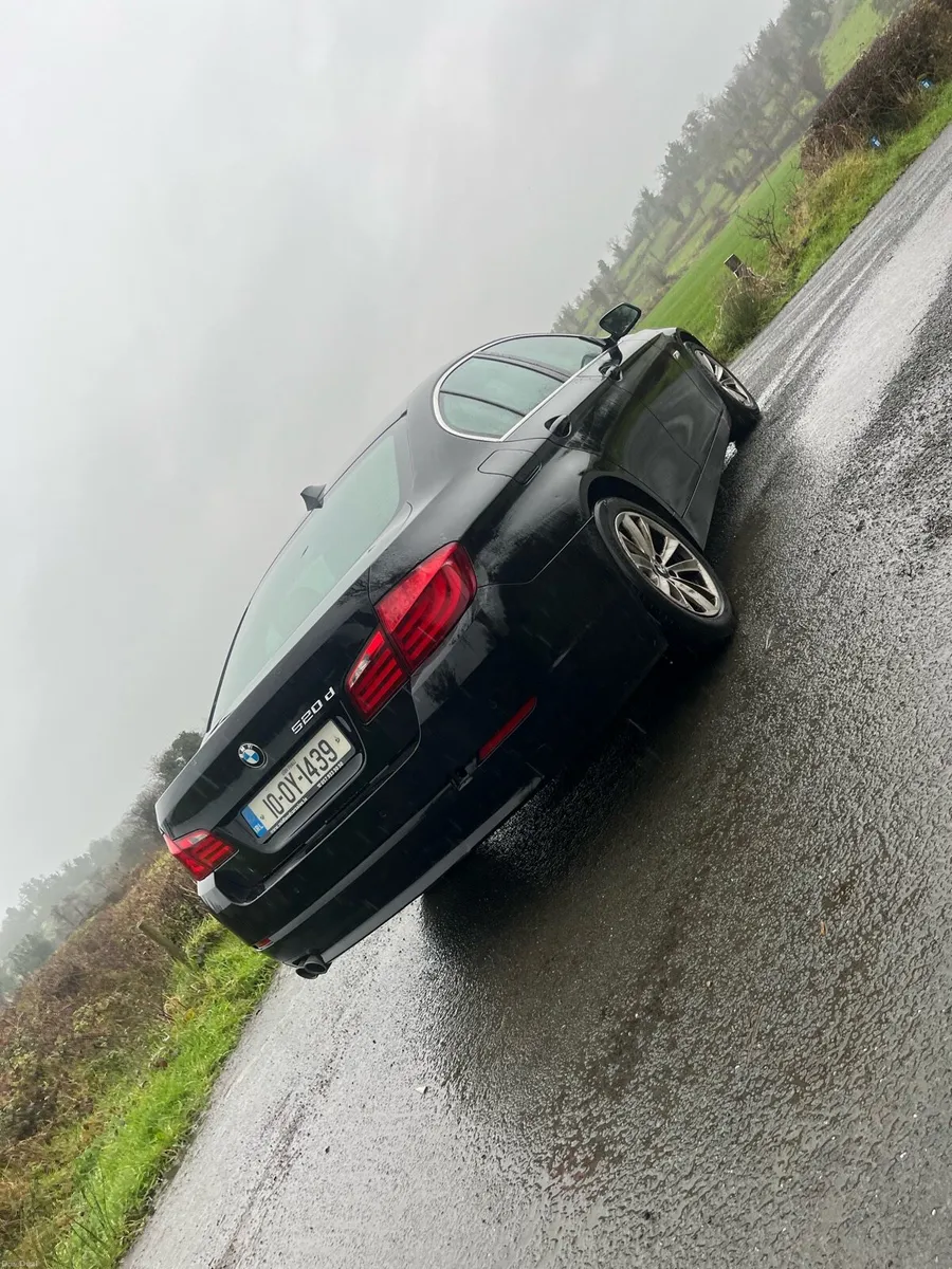 BMW 520D - Image 2