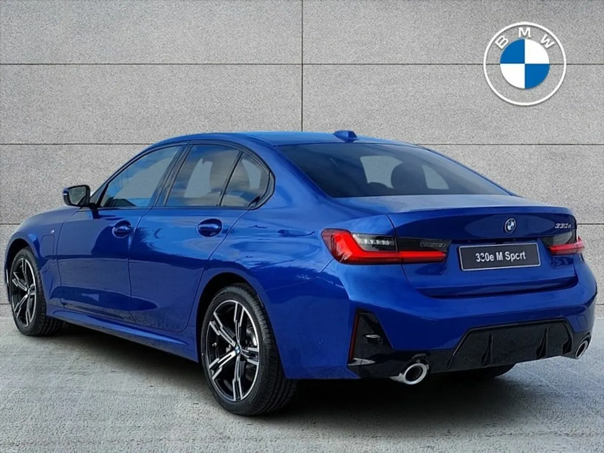BMW 3-Series 330e M Sport - Image 2