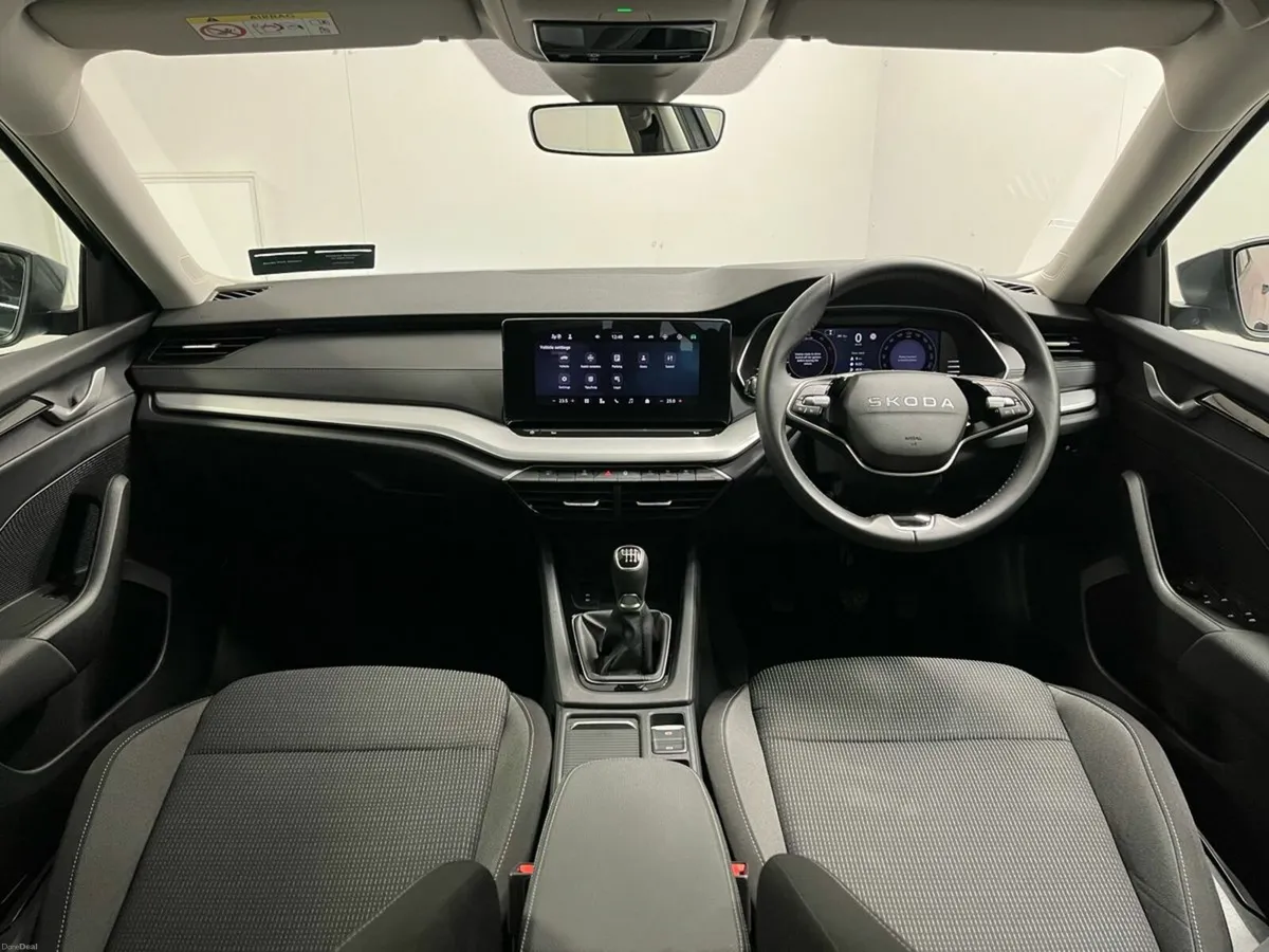 Skoda Octavia Selection 2.0TDI 115BHP - Reversing - Image 4