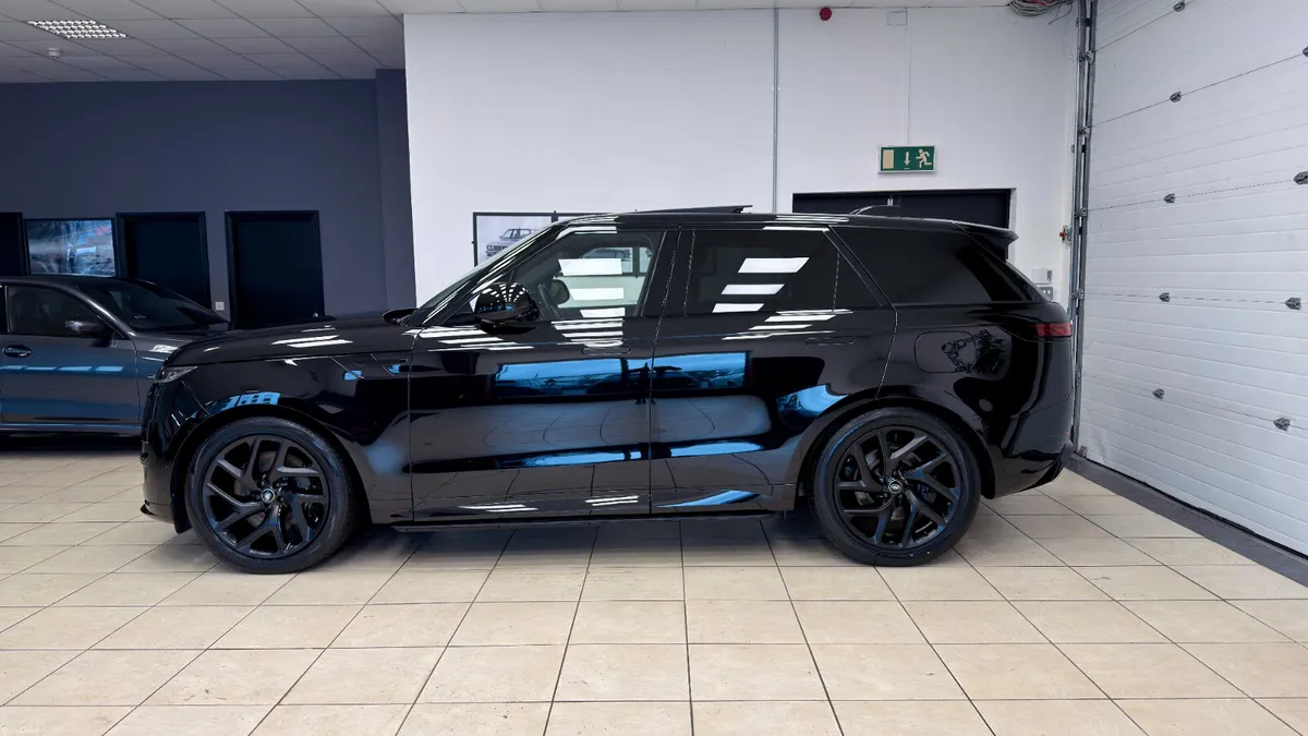 Range Rover Sport P460e Se Dynamic - Image 3
