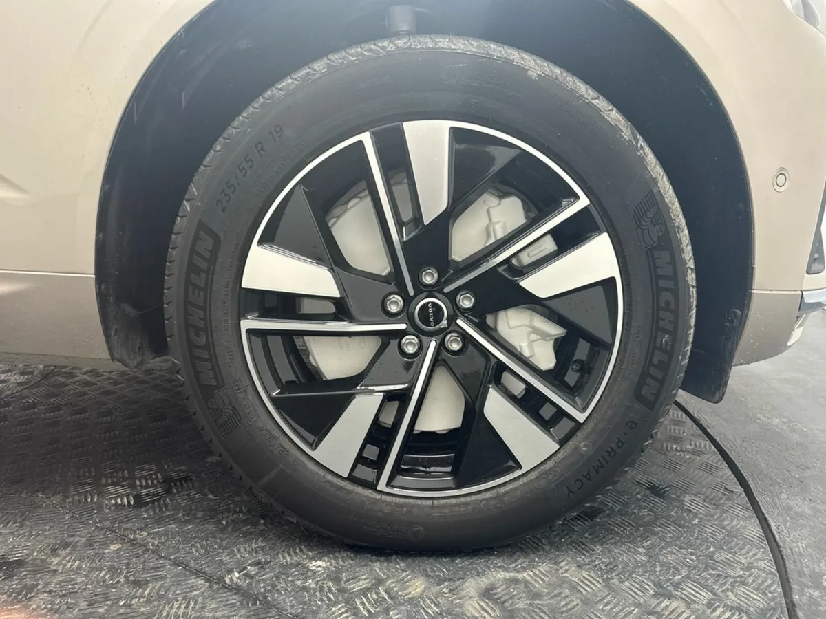 Volvo XC60 T6 PLUS BRIGHT *IN STOCK* €180 P/W ON P - Image 5