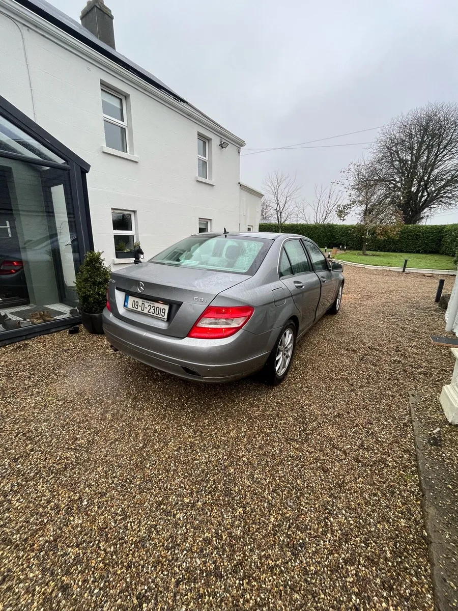 Mercedes C200 - Image 3