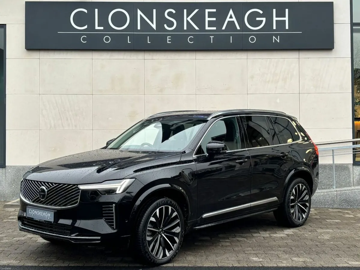 Volvo XC90 T8 PHEV CORE, NEW MODEL - Image 3