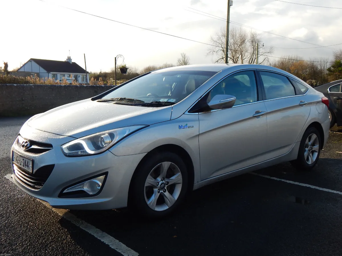 2014 Hyundai i40 1.7 Tax & Test 03/26 - Image 4