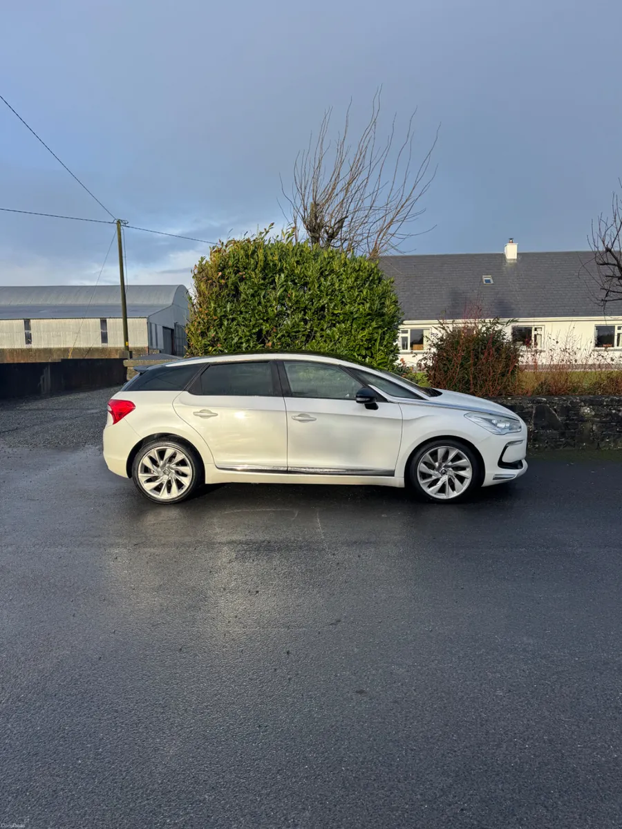 Citroen DS 5 2013 - Image 2