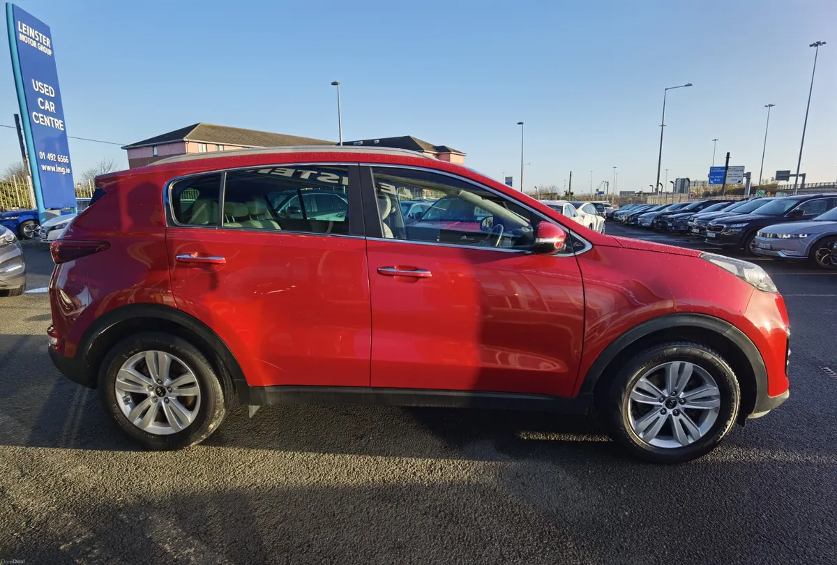 KIA SPORTAGE 1.7 PLATINUM DIESEL - Image 4
