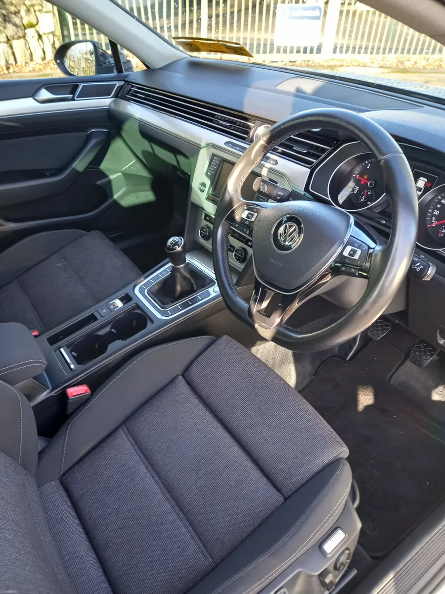 2016 Volkswagen Passat 1.6 Diesel - Image 4