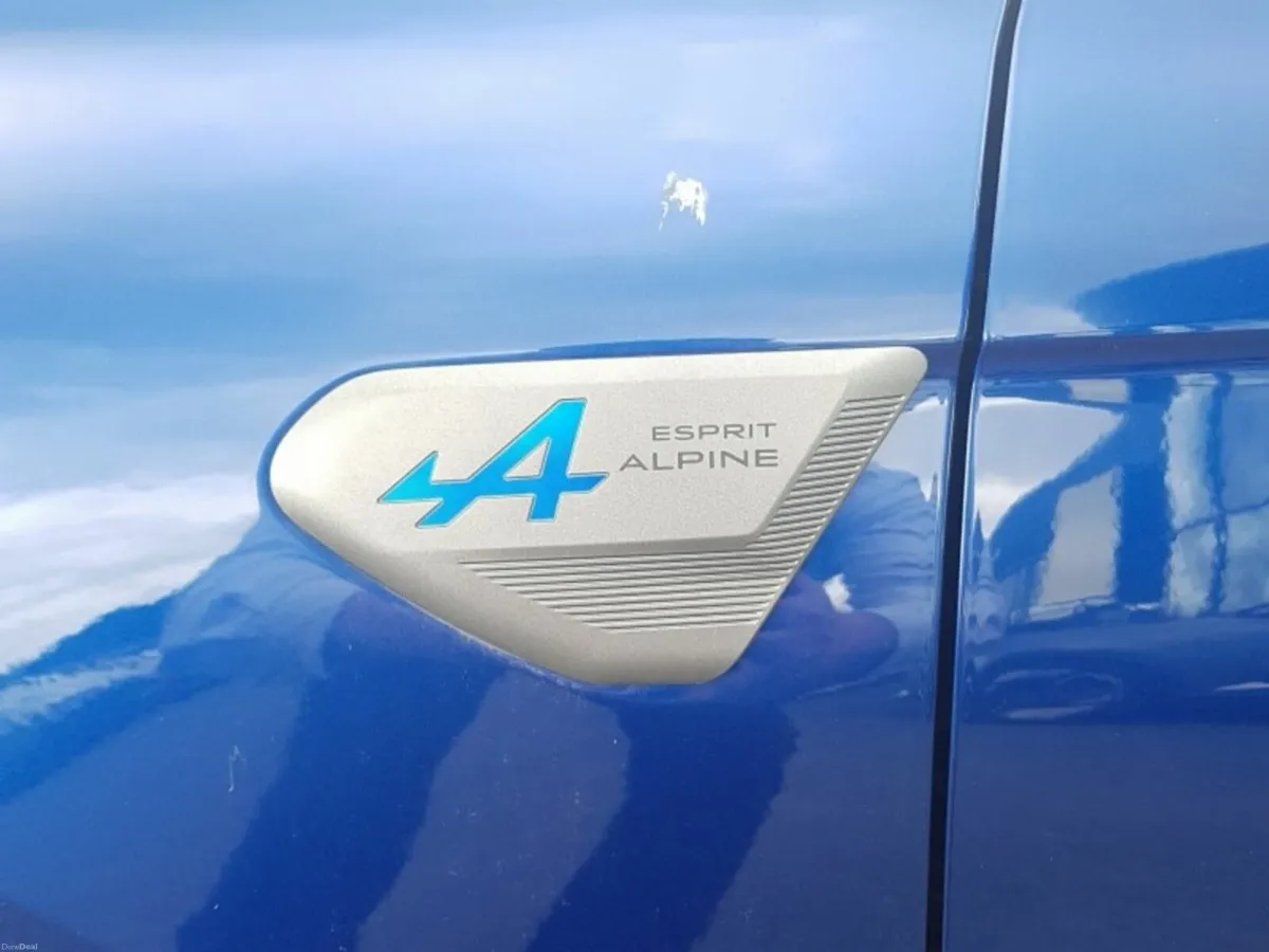 Renault Clio  Esprit Alpine E-TECH Hybrid 145 Auto - Image 4