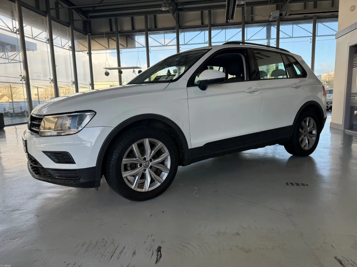 Volkswagen Tiguan 2017 - Image 3