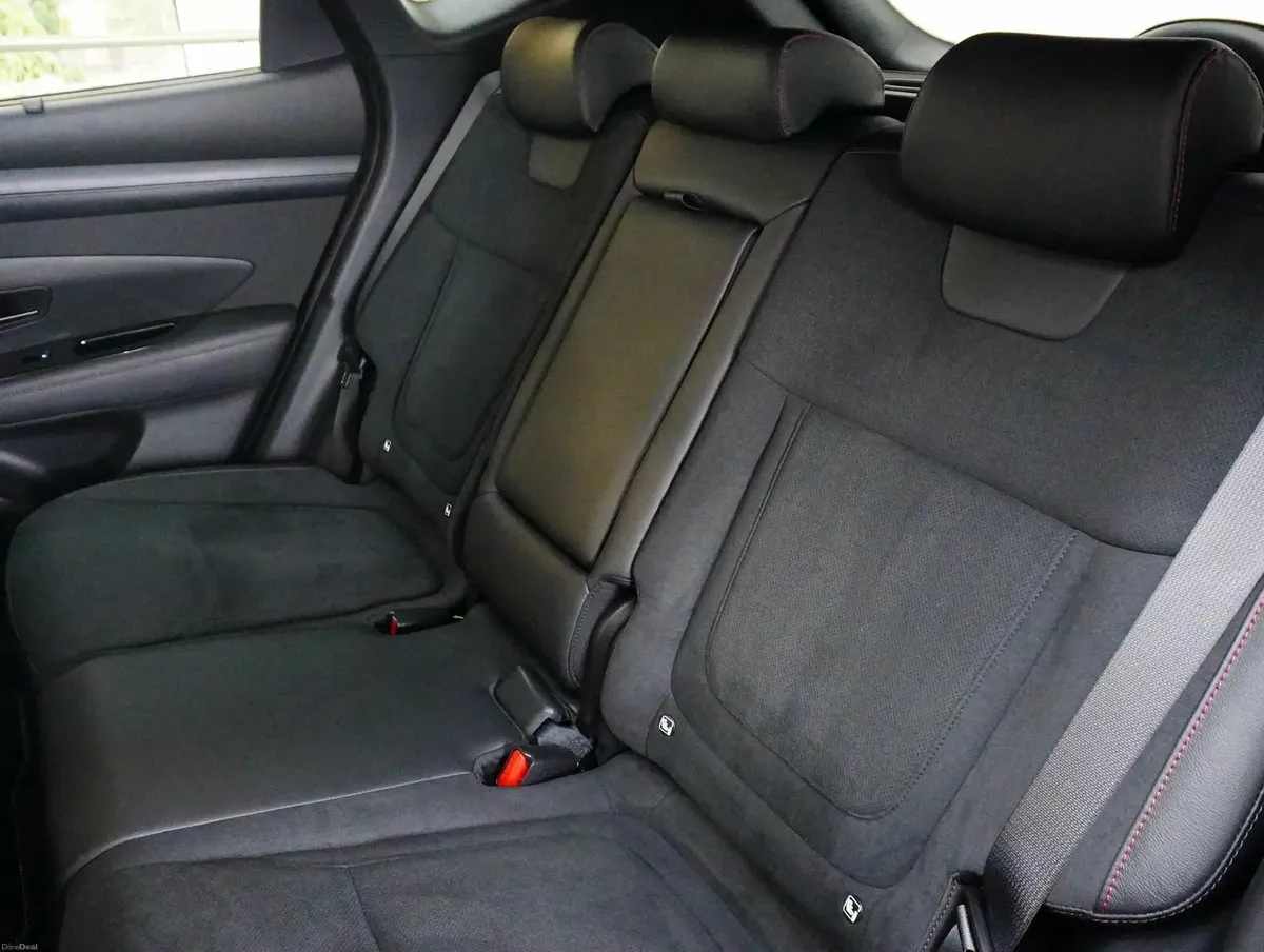 2025 Hyundai Tucson PHEV (Northern Ireland Car) - Image 4