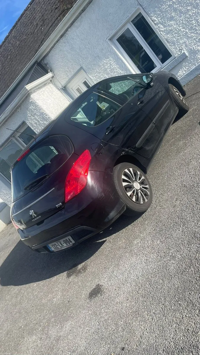 Peugeot 308 - Image 2
