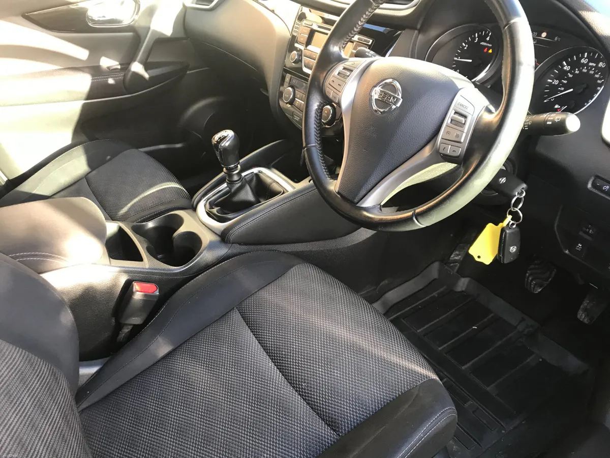 161 NISSAN QASHQAI 1.2 PETROL - Image 2