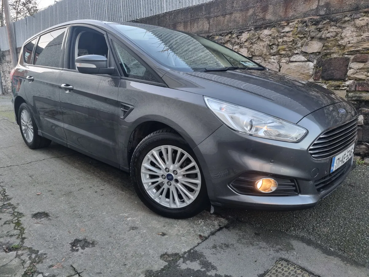 Ford S-Max  7 Seater 2017 - Image 1