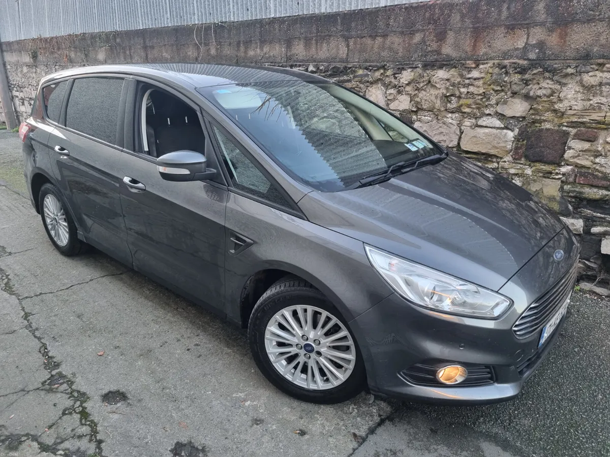 Ford S-Max  7 Seater 2017 - Image 2