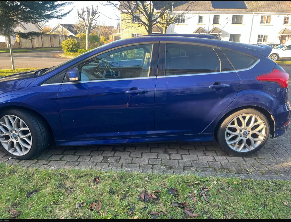 Ford Focus Zetec S - Image 2
