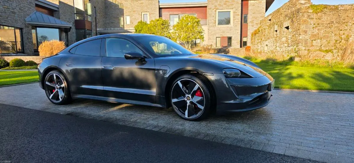 Porsche Tyacan 4S - Image 1