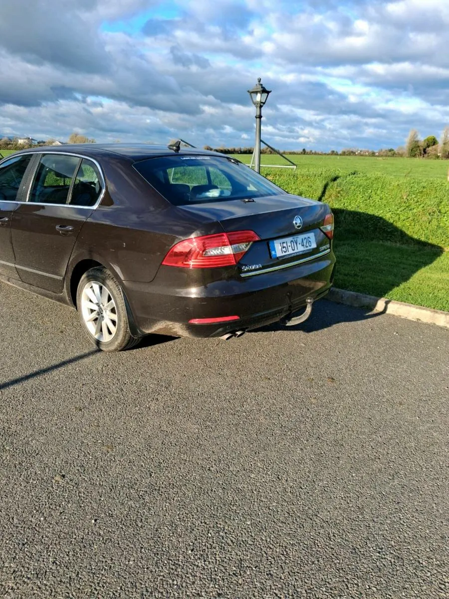 Car - Image 2
