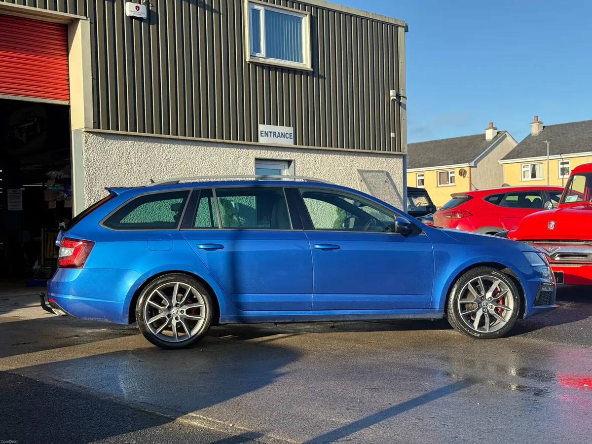 2017 Skoda Octavia VRS Combi *184BHP* - Image 2