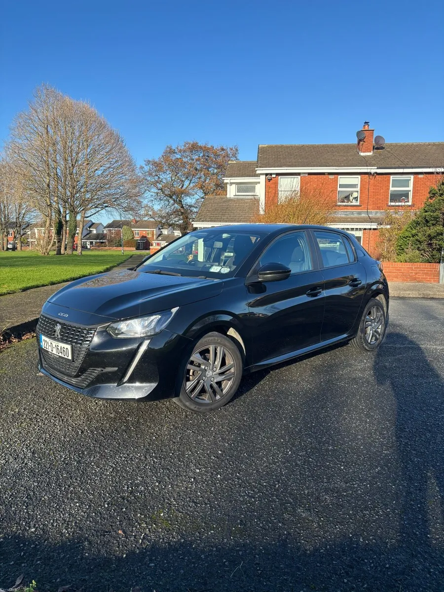 Peugeot 208 ACTIVE 1.2 - Image 1