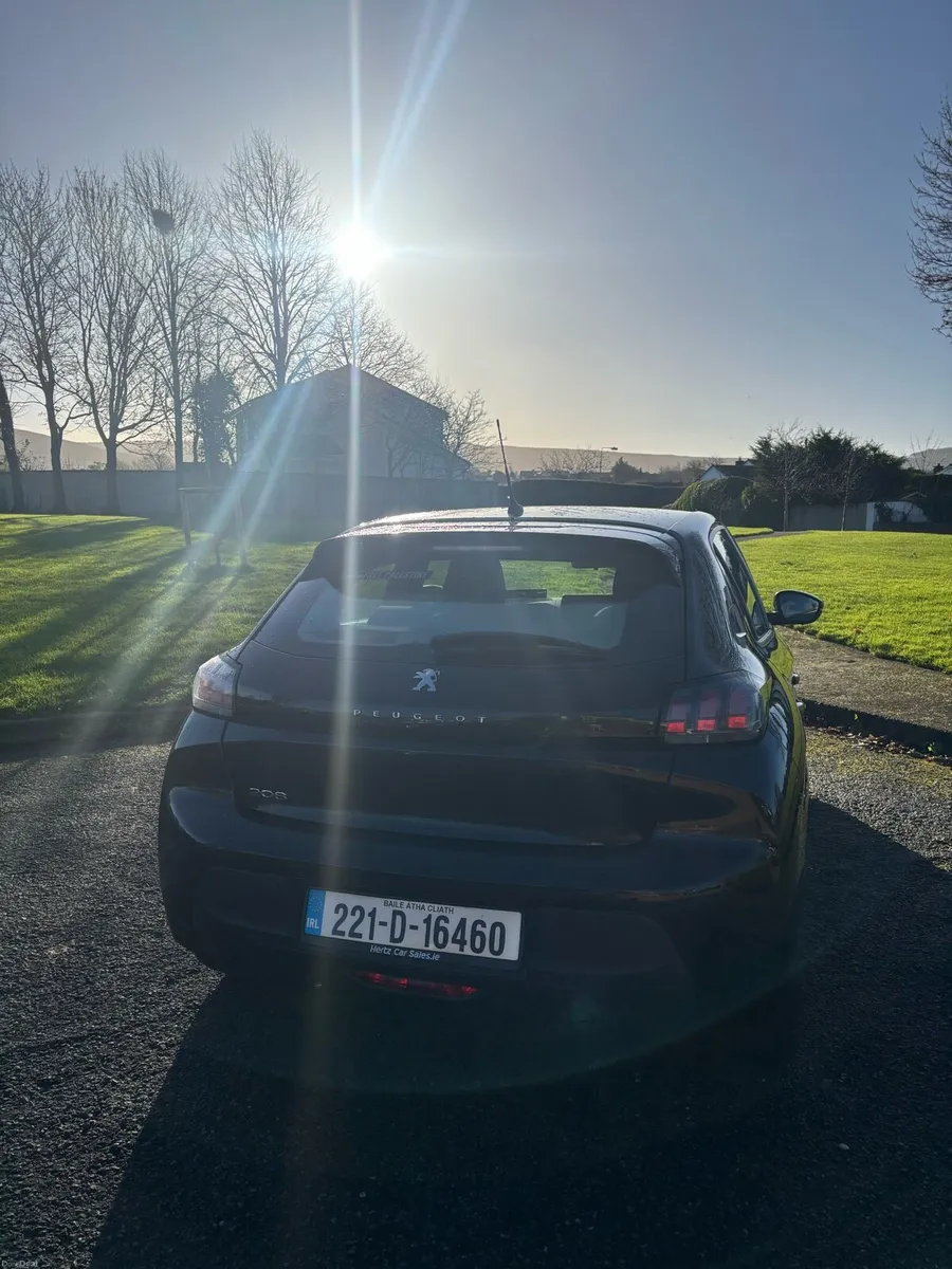 Peugeot 208 ACTIVE 1.2 - Image 4