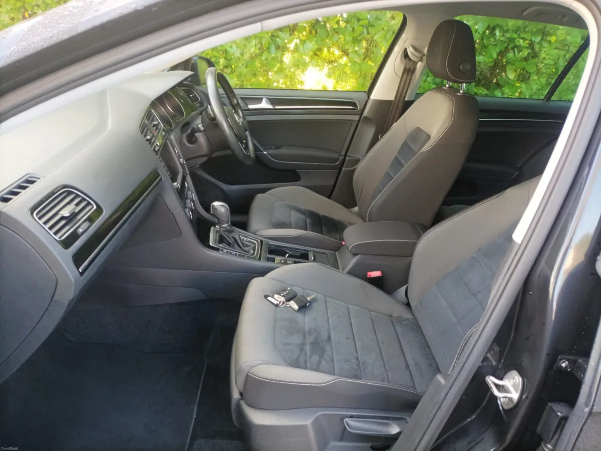 Volkswagen Golf 1.4 TSI Highline Automatic, 2016 - Image 2