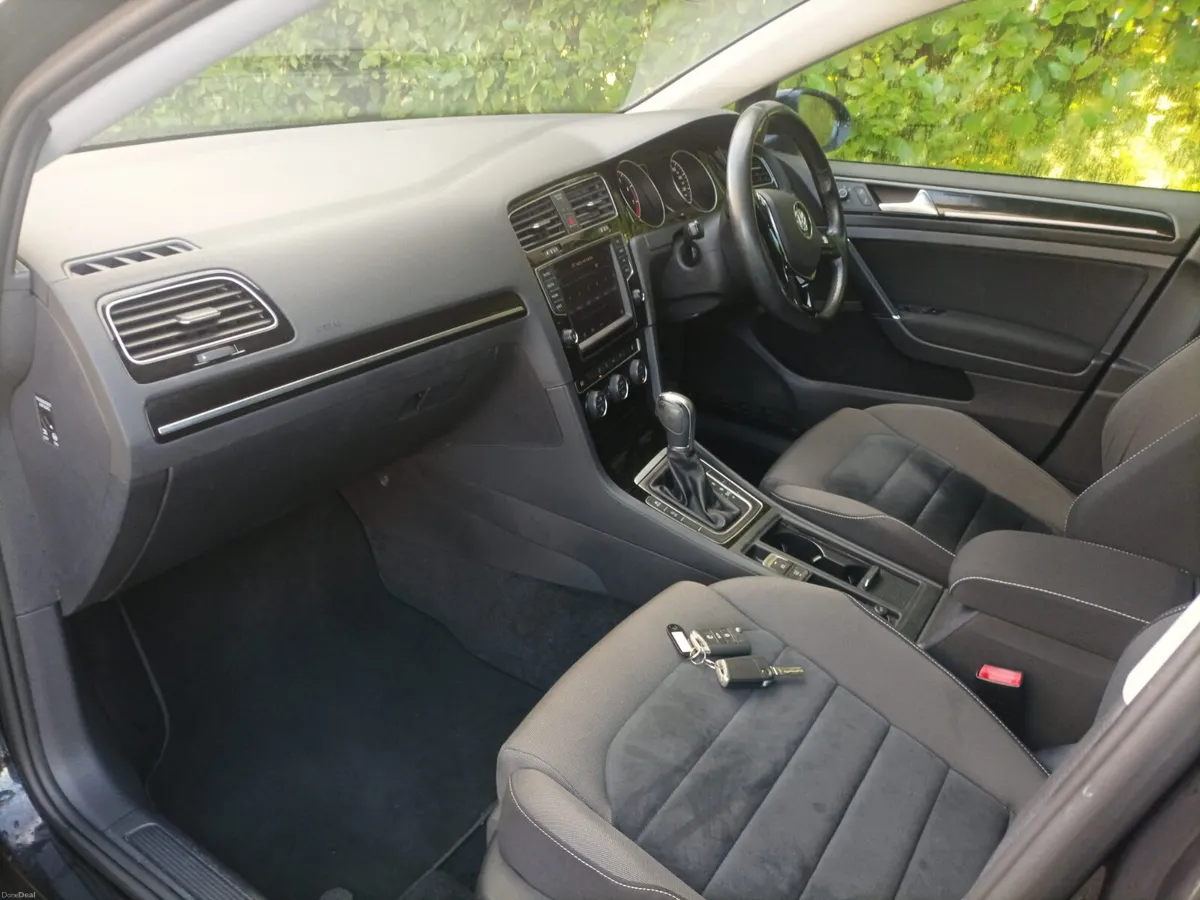 Volkswagen Golf 1.4 TSI Highline Automatic, 2016 - Image 4