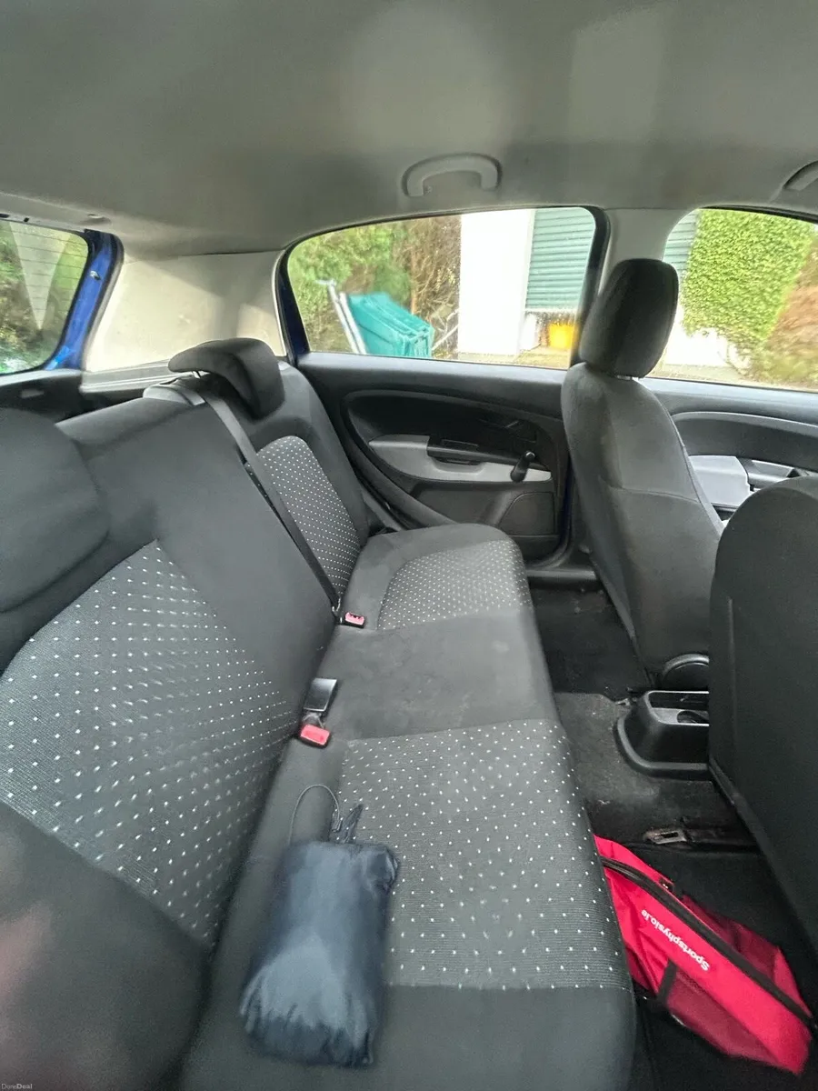 06 Fiat Punto - Image 4
