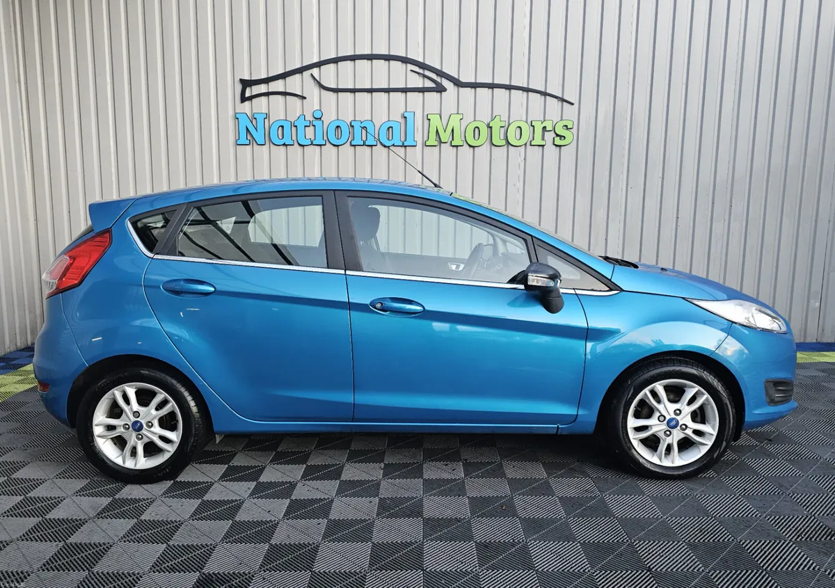 2015 Ford Fiesta 1.0 Petrol Zetec - Image 2