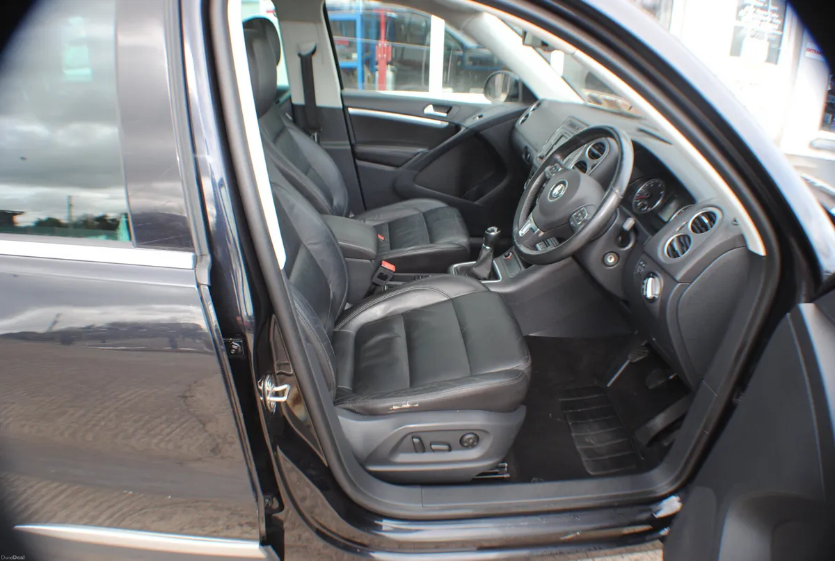 Volkswagen Tiguan 2015 2.0 TDI 5DR SUV - Image 4