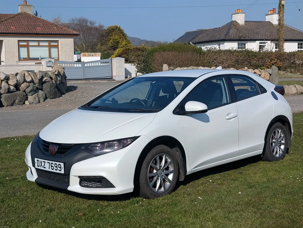 Honda Civic 2013 2.2 Litre Diesel No VAT/Customs - Image 1