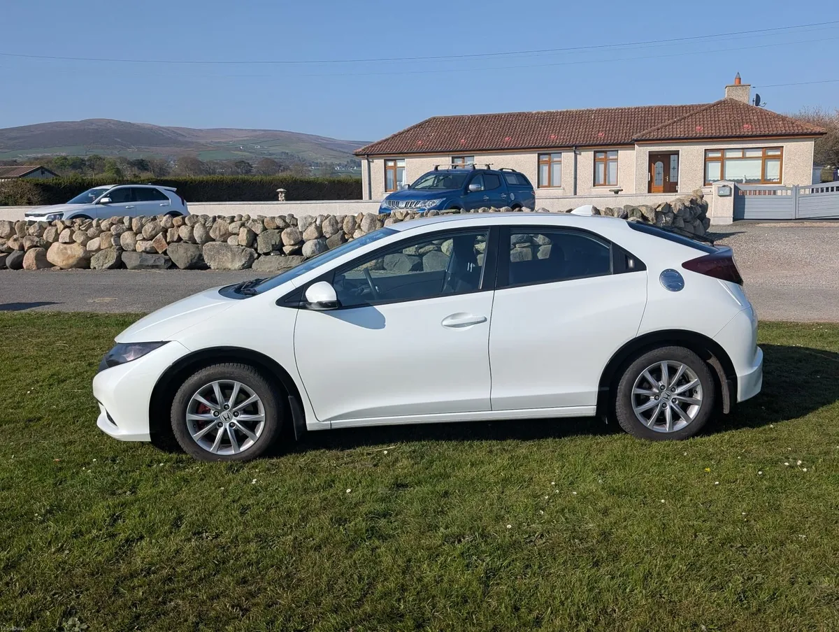 Honda Civic 2013 2.2 Litre Diesel No VAT/Customs - Image 2