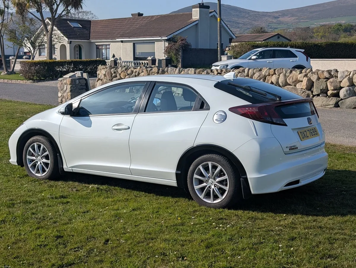 Honda Civic 2013 2.2 Litre Diesel No VAT/Customs - Image 3