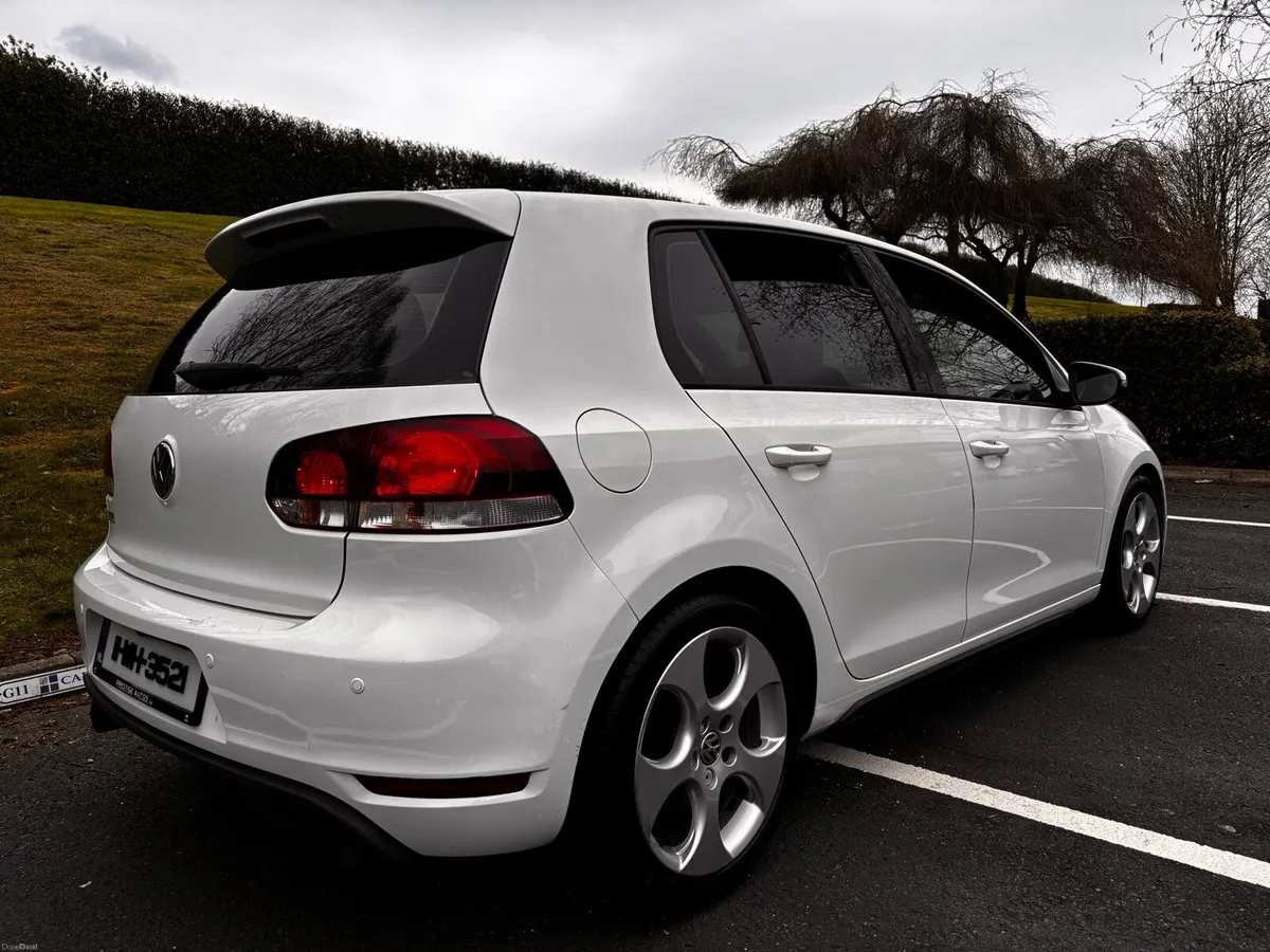 VW GOLF GTI DSG TURBO - Image 4