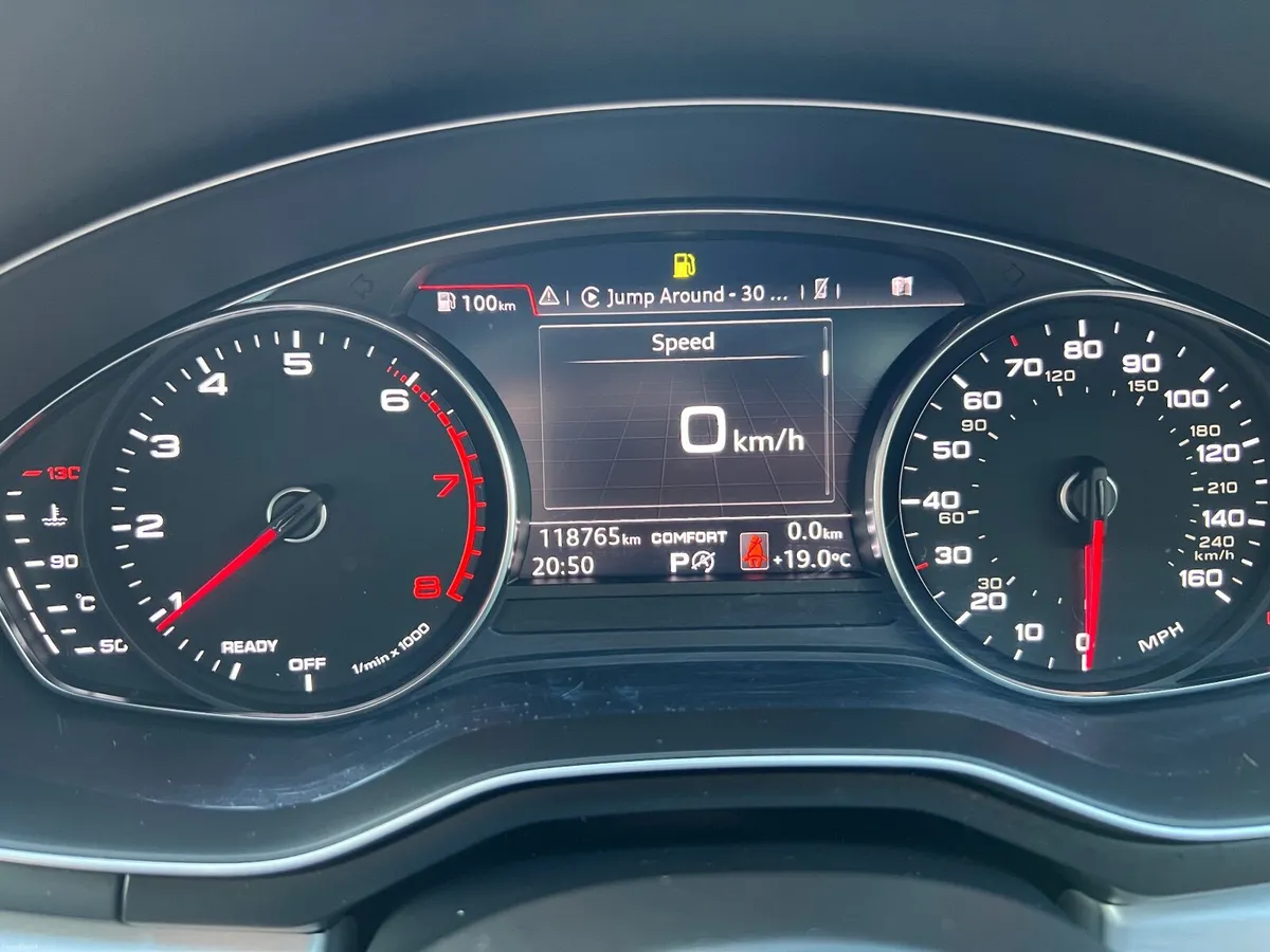 Audi A4 2017 - Image 2