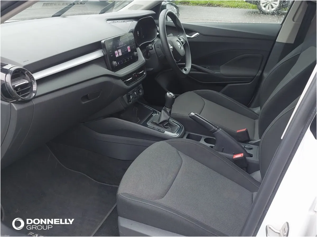 Skoda FABIA Hatchback Colour Edition - Image 2