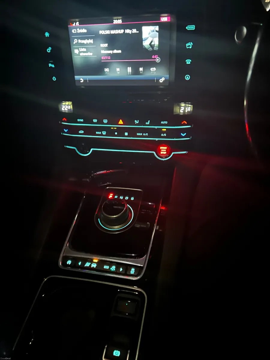 Jaguar F-Pace 2016 Rsport - Image 3