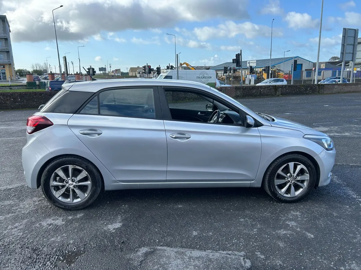 Hyundai i20 2017 NCT07/27,TAX09/26 - Image 5
