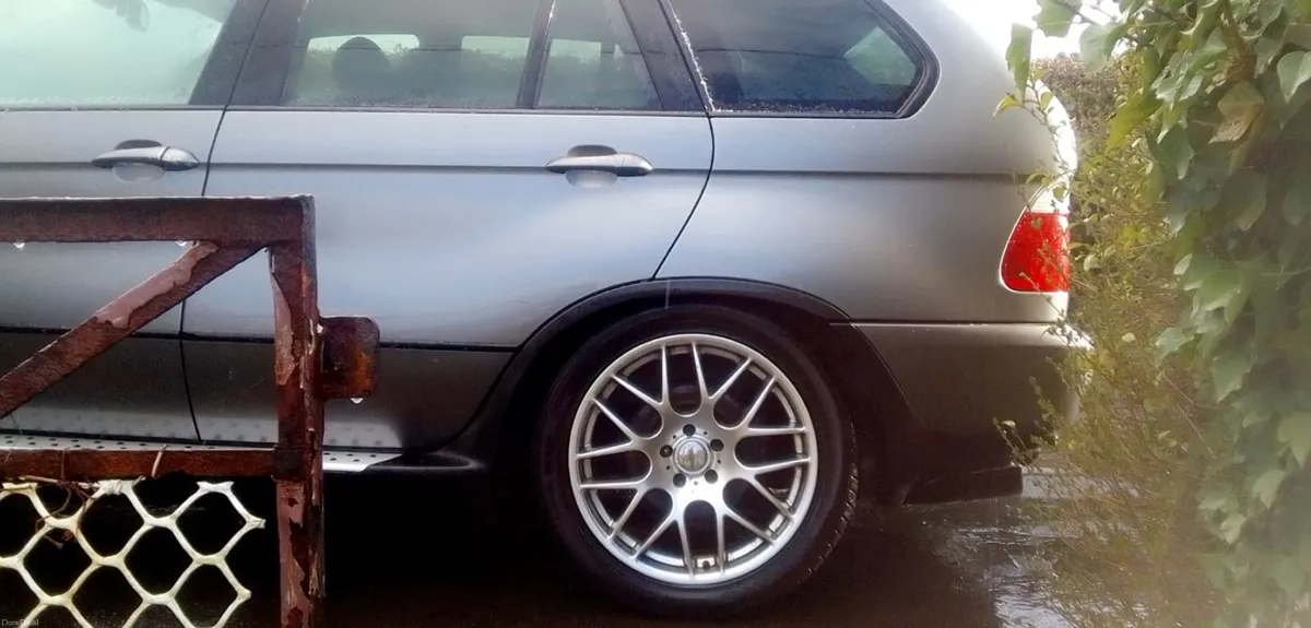 BMW X5 2004 - Image 4