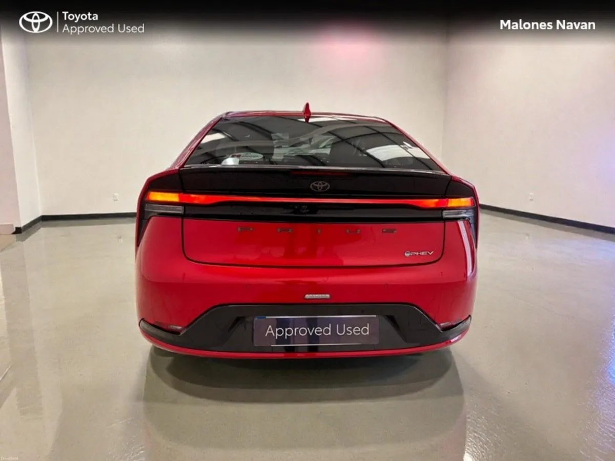 Toyota Prius PRIUS PLUG-IN HYBRID - Image 4